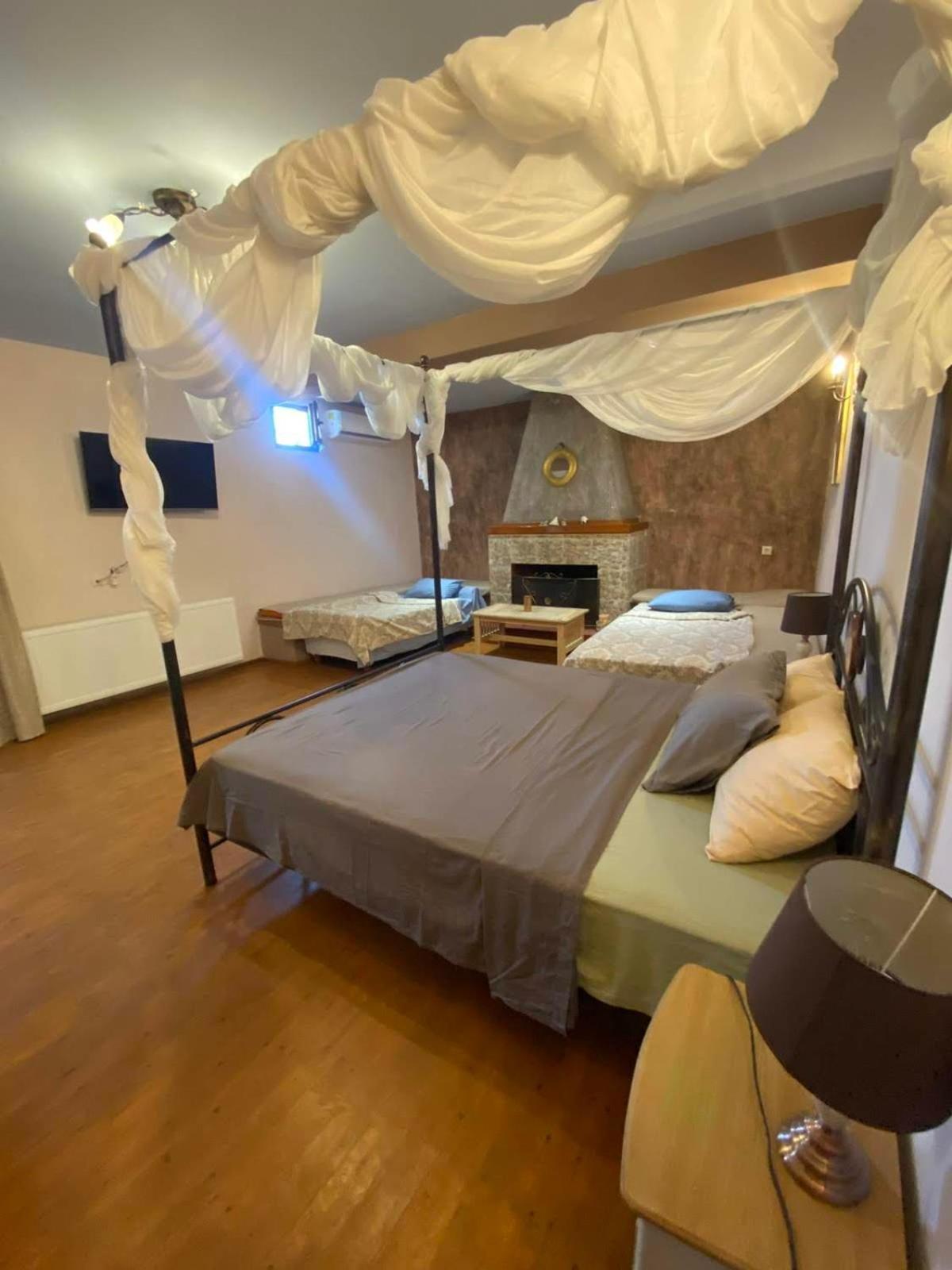Stone Villa Inside Sea- Kids'Land Platanidia 외부 사진