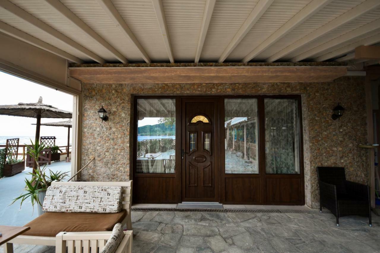 Stone Villa Inside Sea- Kids'Land Platanidia 외부 사진
